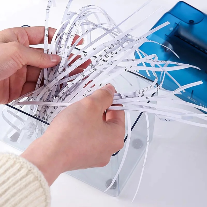 Mini distruggidocumenti manual - Paper Shredder Micro recensione e prezzo